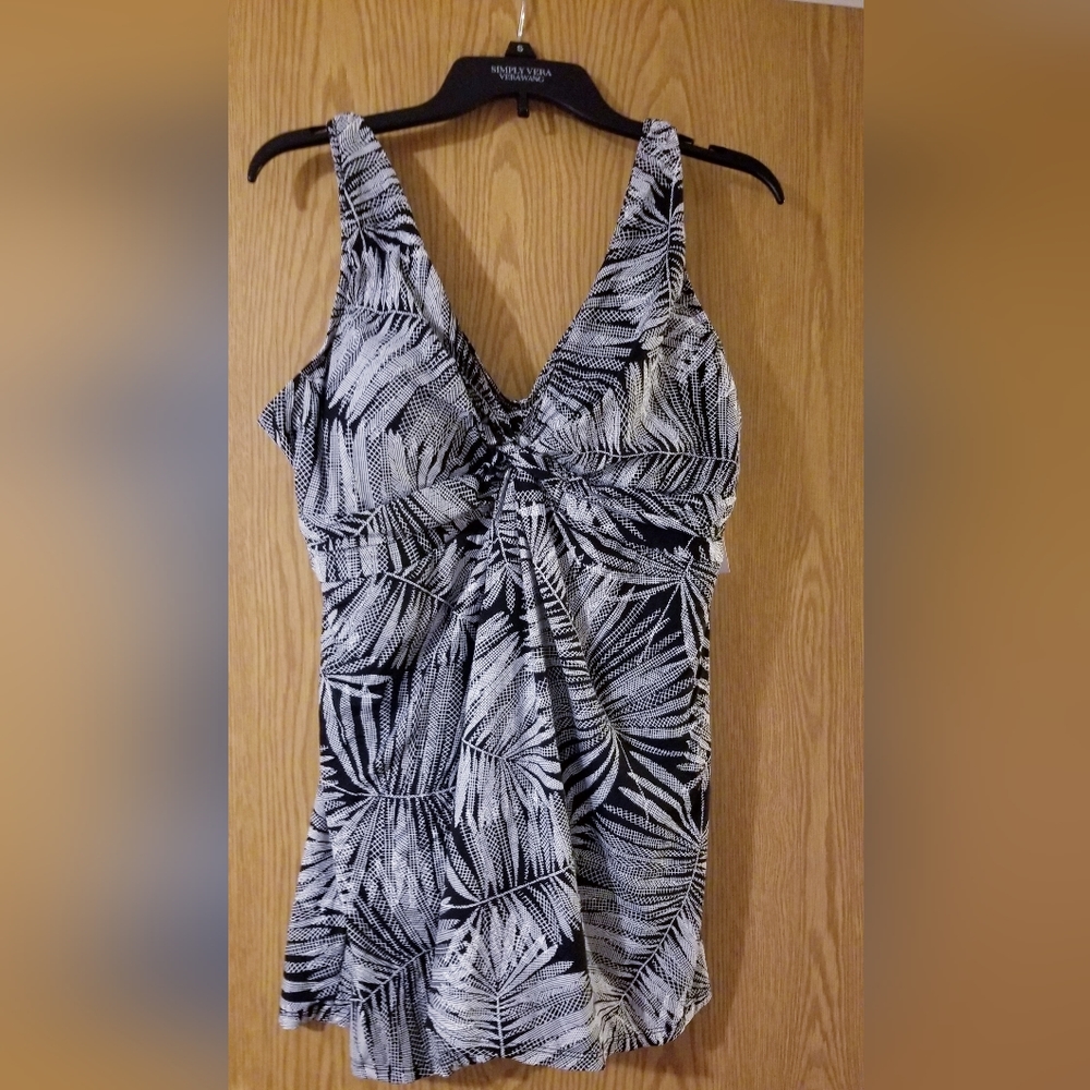 Womens plus one piece bathing suit 18